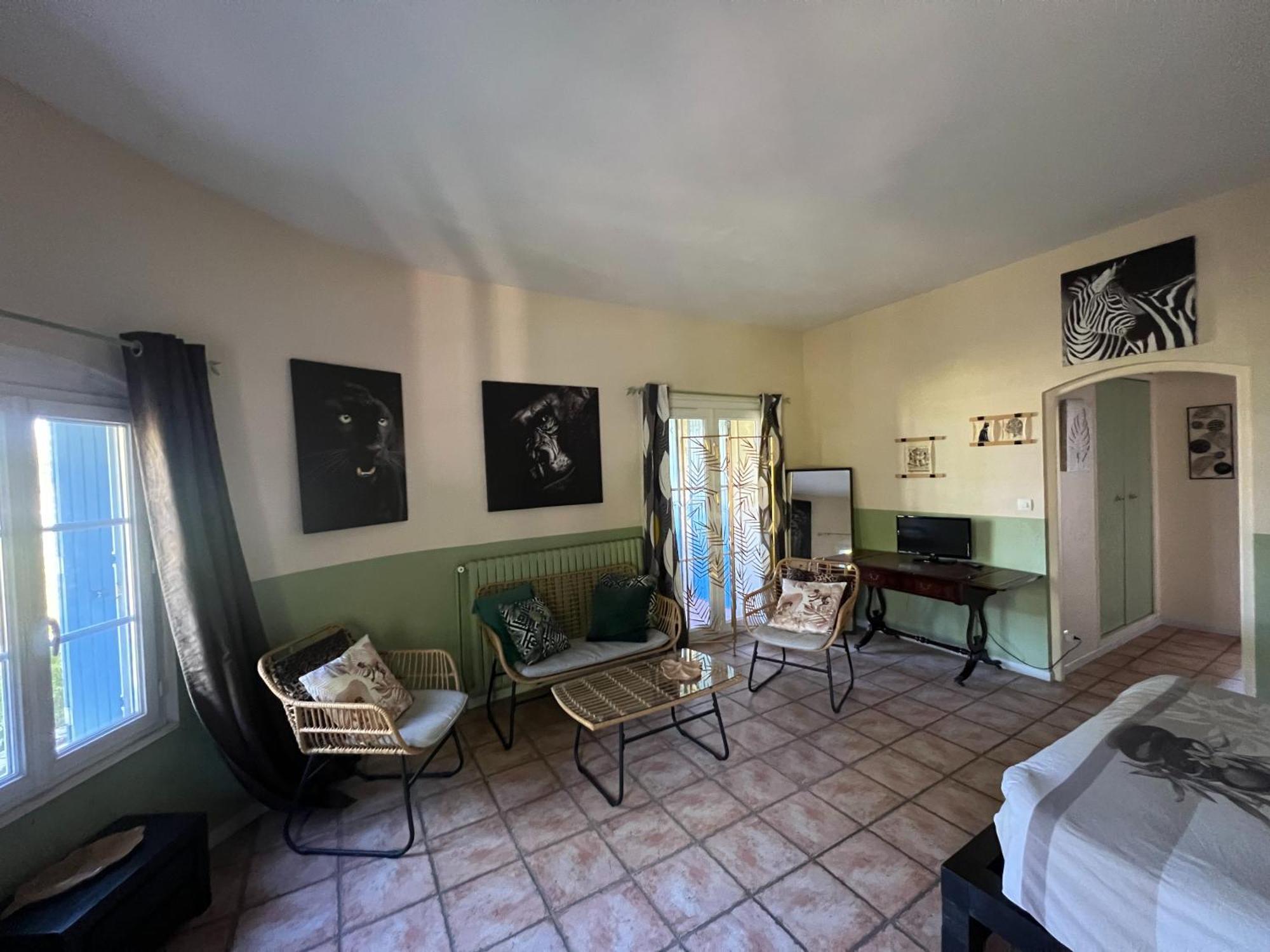그뢰오레방 Bastide Du Bonheur Saint Donat B&B 외부 사진